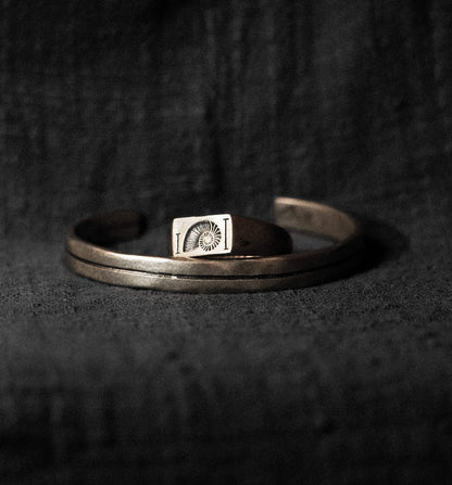 Fibonacci Ring