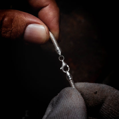 Nebty Chain (Two Ladies)